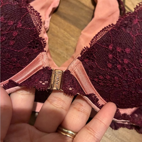 Victoria's Secret Bra Bundle - Pink, Yellow, Burgundy, Navy B32/B34 - Picture 16 of 16
